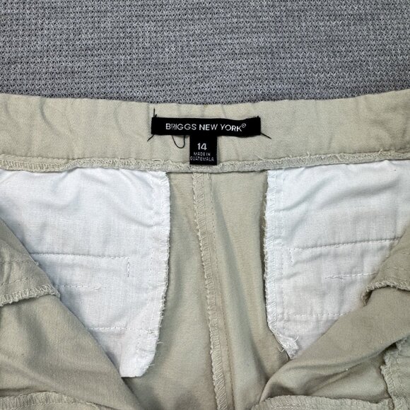 Briggs New York Womens Lt Khaki Capri Pants 2 Button Waist High Rise Size 14 - Picture 7 of 14